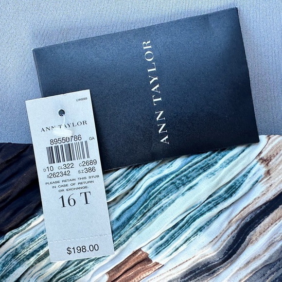 🎉5 for $45🎉 Ann Taylor dress size 16 Tall - Picture 6 of 9